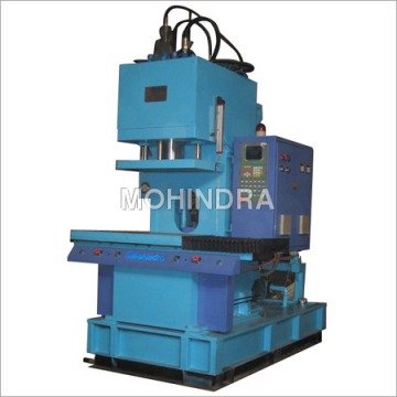 C Frame Insert Moulding Machine