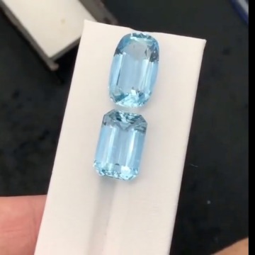 Aquamarine stones 26 Carats Two pieces image 1 Aquamarine stones 26 Carats Two pieces image 1  Symphonyjewellers  Local seller   | 5 sales | 5 out of 5 stars     Aquamarine stones 26 Carats Two pieces