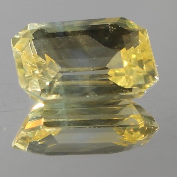 Yellow Sapphire gemstone 