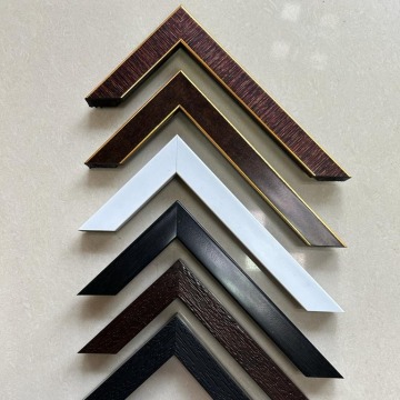 Photo frame moulding