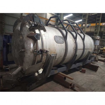 Pressure Vessel With Jacket