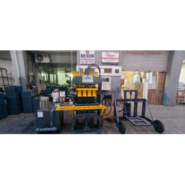 Semi Automatic Paver and Brick Making Machine